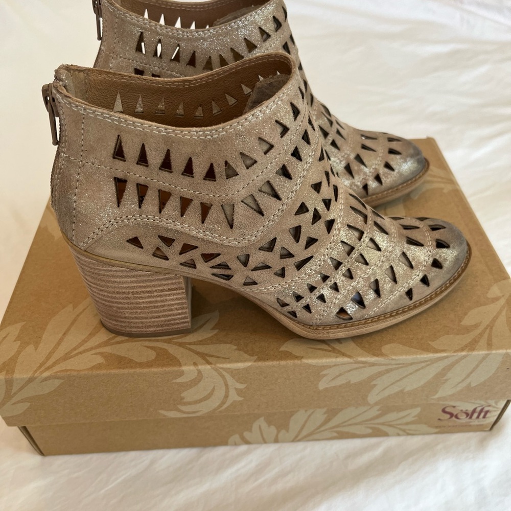 Sofft Westwood Bootie, Size 7